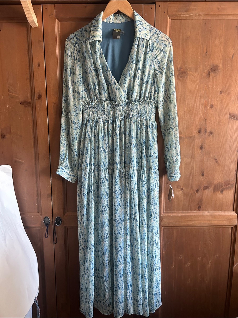 NWT Taylor Light Blue Floral Maxi Dress, size 2